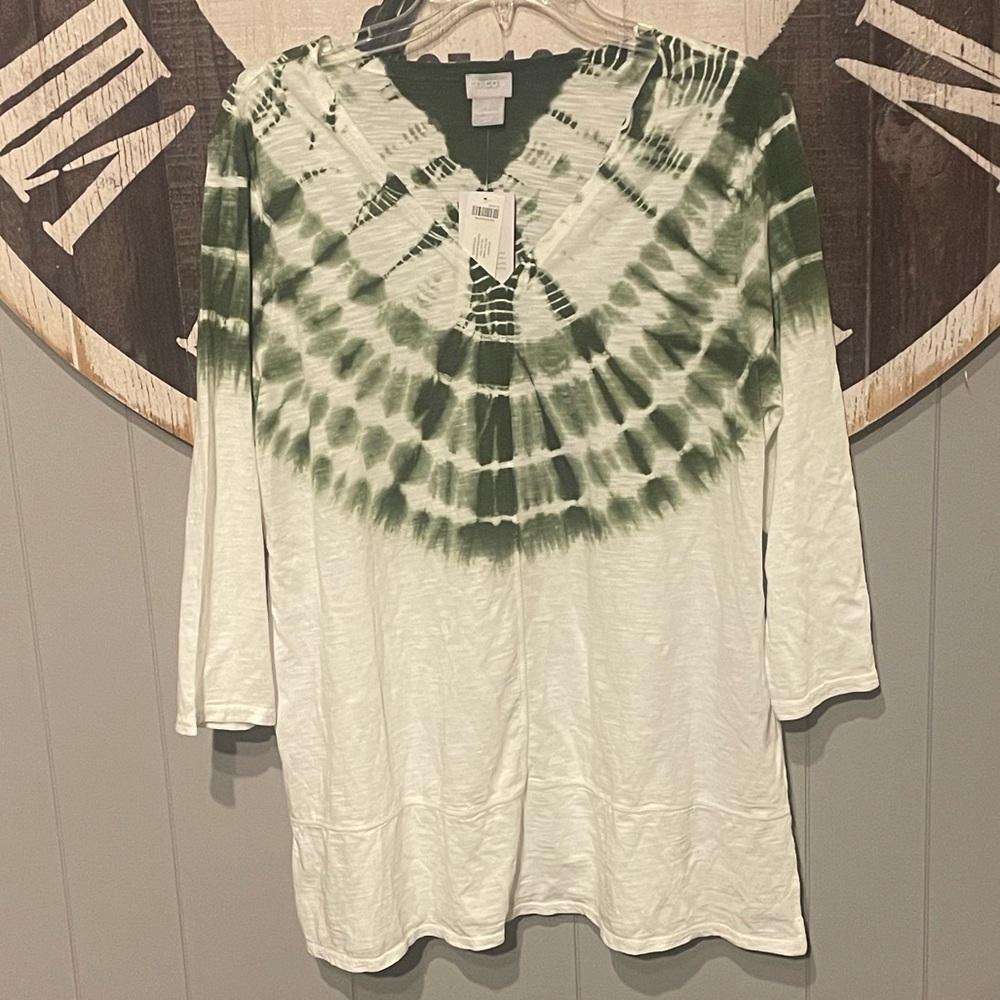 Chico’s Zenergy Women's Med Green/White Tie Dye 3/4 Sleeved Tunic Top-NWT